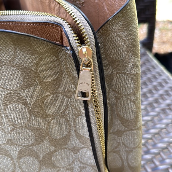 Coach Edie 31 shoulder:laptop bag in polished pebble leather - Picture 10 of 10